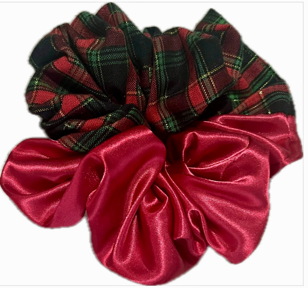 Curly Boo Satin Scrunchies